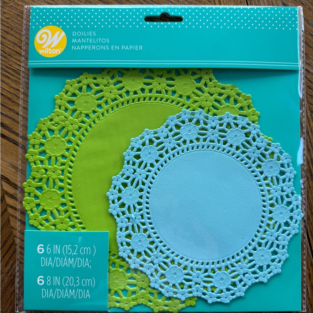 Wilton Vibrant Green and Blue Decorative Doilies